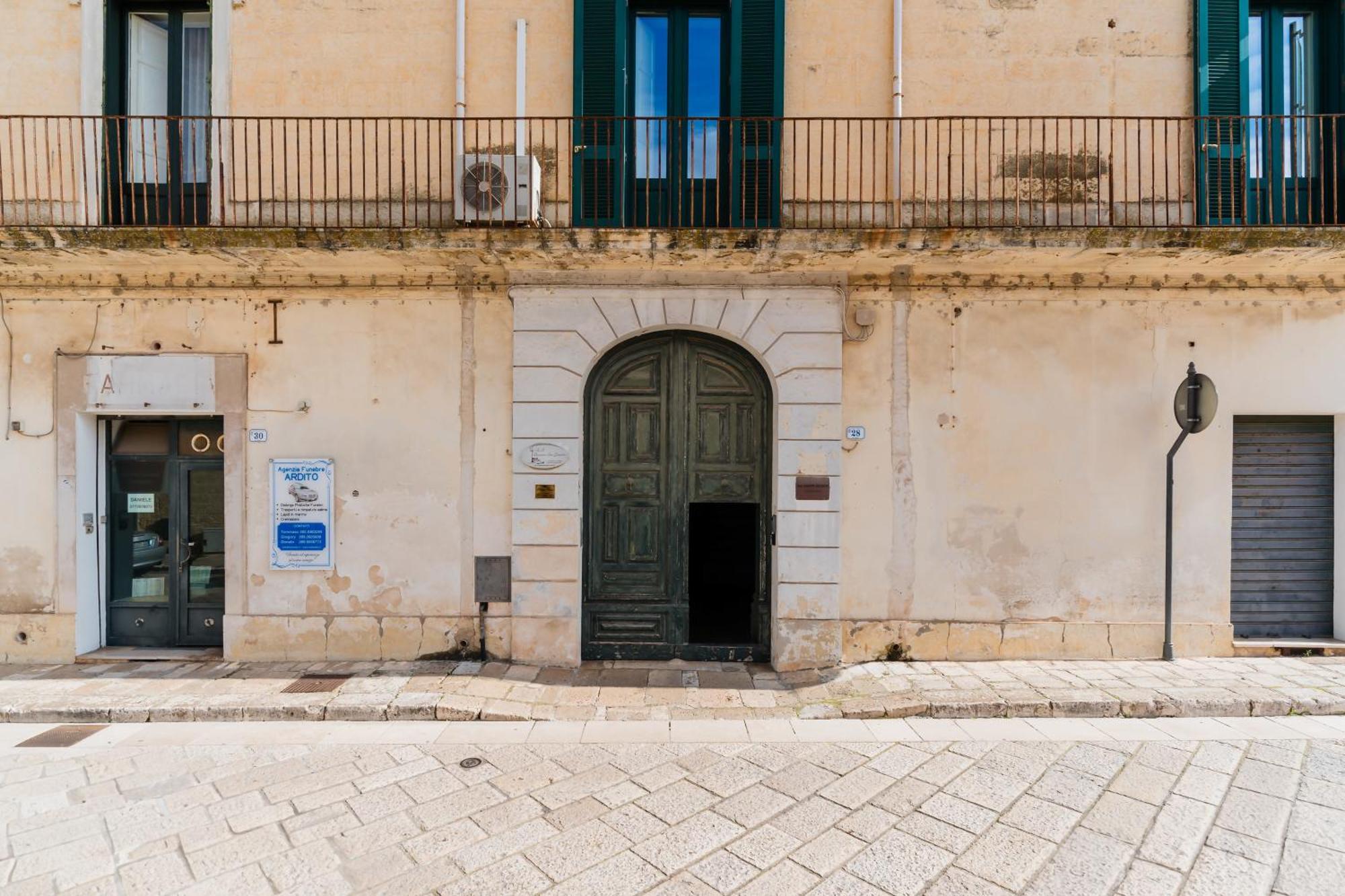Piazzetta San Giovanni Specchia Exterior photo